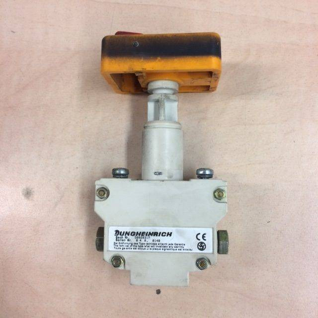 Emergency stop switch - Spínač sloupku řízení pro Manipulační technika: obrázek 4 Emergency stop switch - Spínač sloupku řízení pro Manipulační technika: obrázek 4