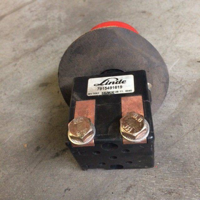 Emergency stop switch for Linde Series 1110/1111/1190/132 - Spínač sloupku řízení pro Manipulační technika: obrázek 2 Emergency stop switch for Linde Series 1110/1111/1190/132 - Spínač sloupku řízení pro Manipulační technika: obrázek 2