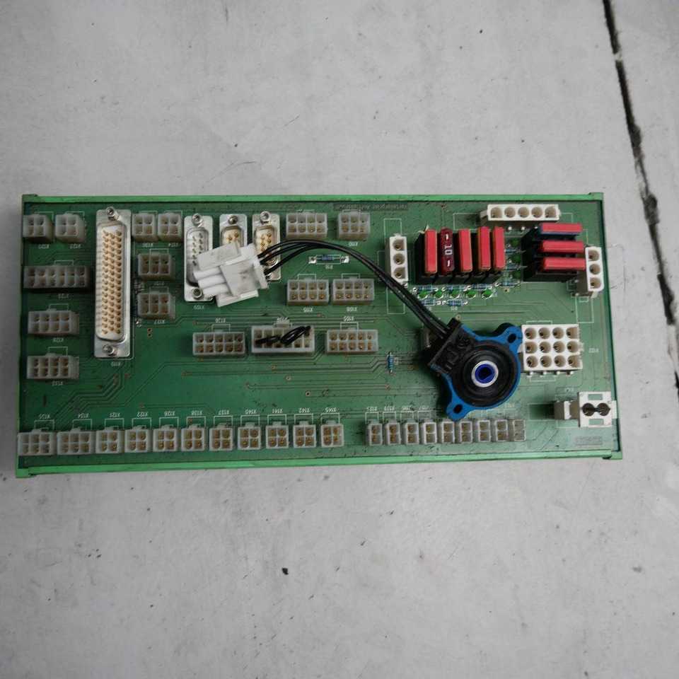 Interface printed board for Dambach, Atlet OMNI 140DCR - Elektrický systém pro Manipulační technika: obrázek 1 Interface printed board for Dambach, Atlet OMNI 140DCR - Elektrický systém pro Manipulační technika: obrázek 1