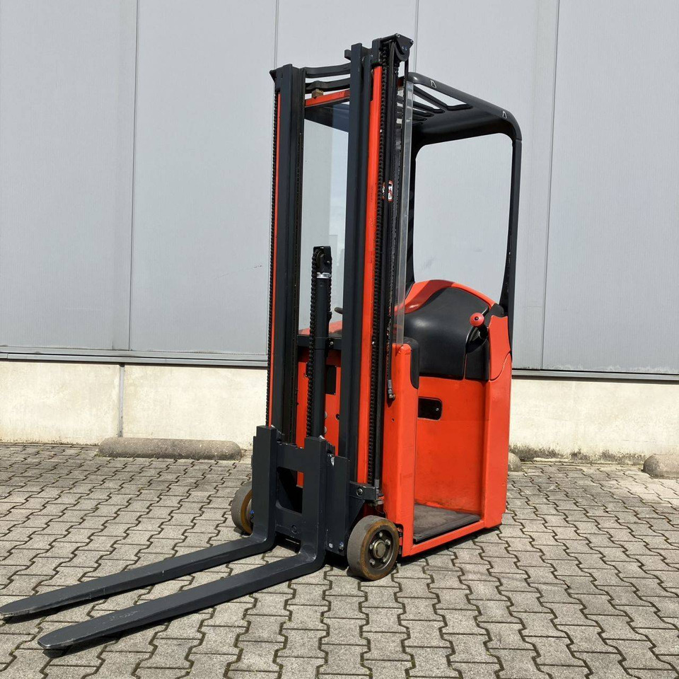 Linde E10 (334) - Elektrický vysokozdvižný vozík: obrázek 1 Linde E10 (334) - Elektrický vysokozdvižný vozík: obrázek 1