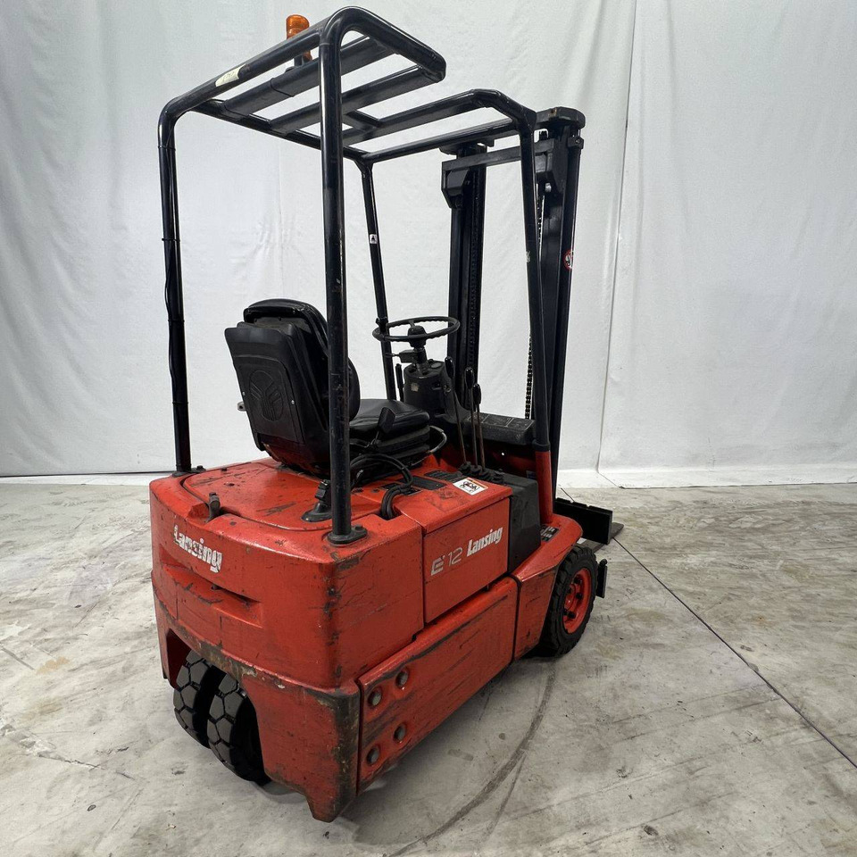 Linde E12 (324) - Elektrický vysokozdvižný vozík: obrázek 2 Linde E12 (324) - Elektrický vysokozdvižný vozík: obrázek 2