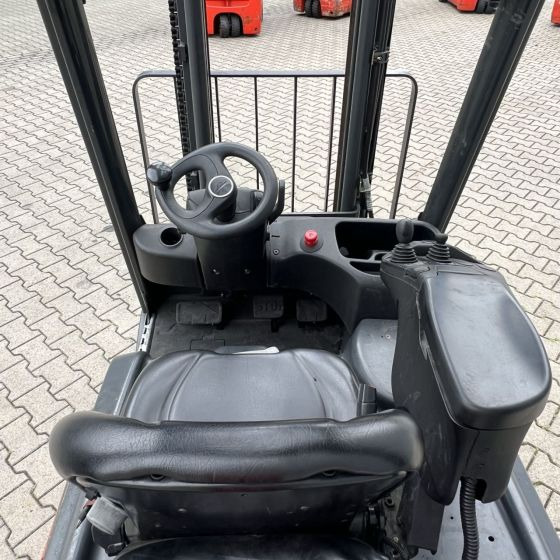 Linde E15 (386-02) EVO - Elektrický vysokozdvižný vozík: obrázek 3 Linde E15 (386-02) EVO - Elektrický vysokozdvižný vozík: obrázek 3