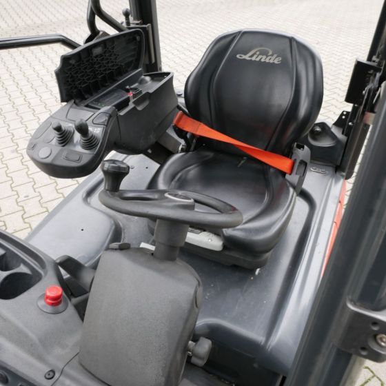 Linde E16 (386-02) EVO - Elektrický vysokozdvižný vozík: obrázek 4 Linde E16 (386-02) EVO - Elektrický vysokozdvižný vozík: obrázek 4
