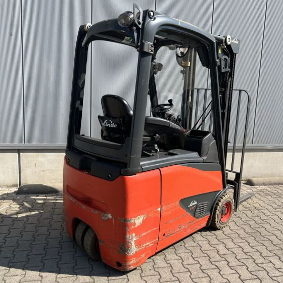 Linde E16H-02 (386) EVO - Elektrický vysokozdvižný vozík: obrázek 2 Linde E16H-02 (386) EVO - Elektrický vysokozdvižný vozík: obrázek 2