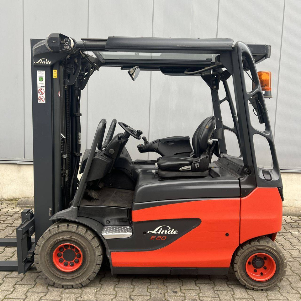 Linde E20R (387) Roadster - Elektrický vysokozdvižný vozík: obrázek 2 Linde E20R (387) Roadster - Elektrický vysokozdvižný vozík: obrázek 2