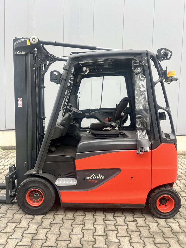 Linde E25/600HL (387) - Elektrický vysokozdvižný vozík: obrázek 2 Linde E25/600HL (387) - Elektrický vysokozdvižný vozík: obrázek 2