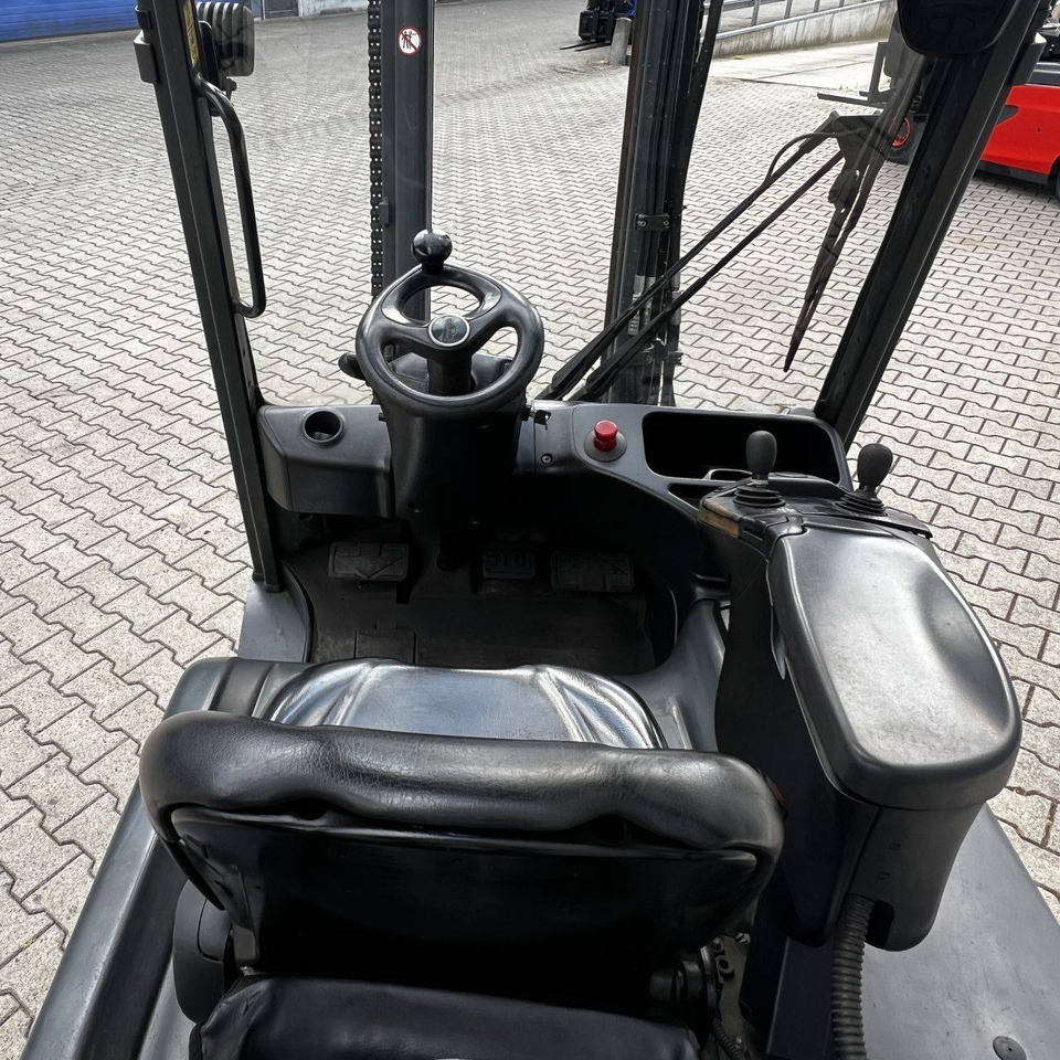 Linde E25L (387) - Elektrický vysokozdvižný vozík: obrázek 5 Linde E25L (387) - Elektrický vysokozdvižný vozík: obrázek 5