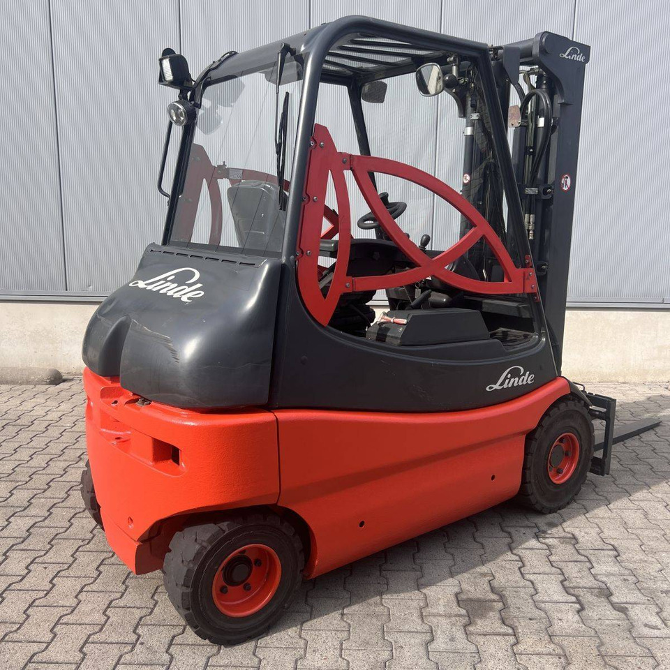 Linde E25S (336-03) - Elektrický vysokozdvižný vozík: obrázek 2 Linde E25S (336-03) - Elektrický vysokozdvižný vozík: obrázek 2