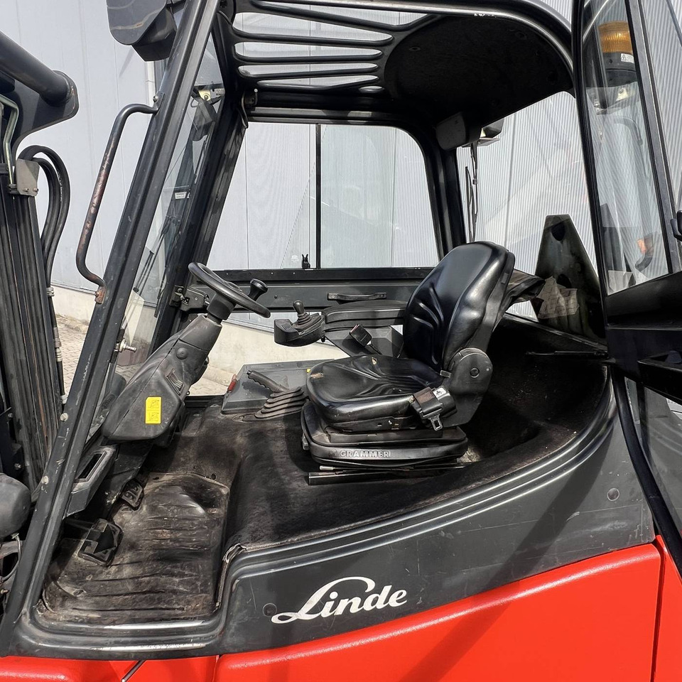 Linde E30-600S (336-03) - Elektrický vysokozdvižný vozík: obrázek 5 Linde E30-600S (336-03) - Elektrický vysokozdvižný vozík: obrázek 5