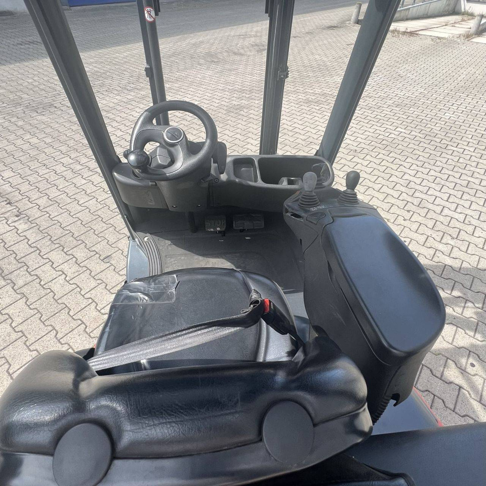 Linde H18T (391-02) EVO - Plynový vysokozdvižný vozík: obrázek 5 Linde H18T (391-02) EVO - Plynový vysokozdvižný vozík: obrázek 5