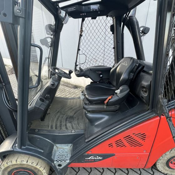 Linde H25T-02 (392) EVO - Plynový vysokozdvižný vozík: obrázek 4 Linde H25T-02 (392) EVO - Plynový vysokozdvižný vozík: obrázek 4