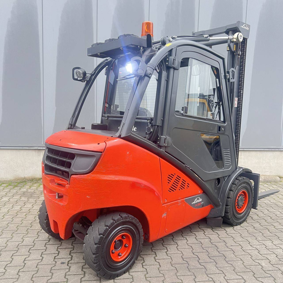 Linde H30D (393) EVO - Dieselový vysokozdvižný vozík: obrázek 2 Linde H30D (393) EVO - Dieselový vysokozdvižný vozík: obrázek 2