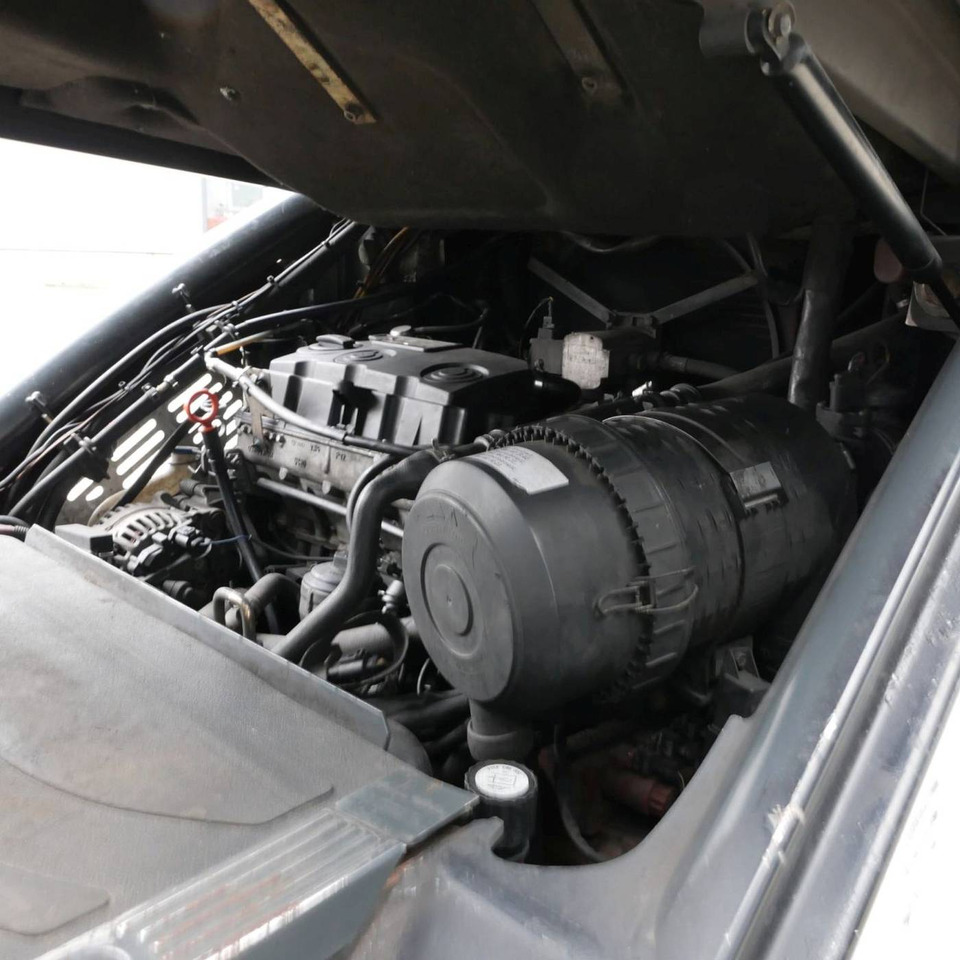 Dieselový vysokozdvižný vozík Linde H30D (393): obrázek 8 Dieselový vysokozdvižný vozík Linde H30D (393): obrázek 8