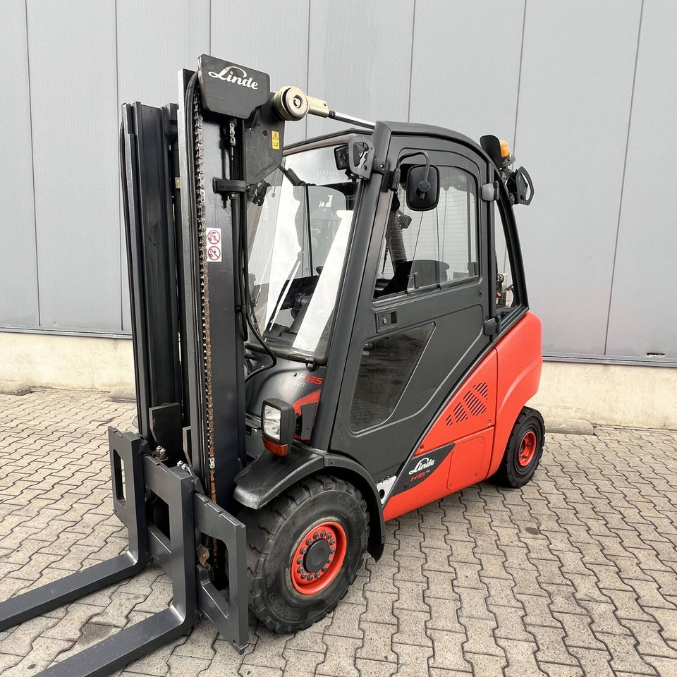 Linde H35D (393-02) EVO - Dieselový vysokozdvižný vozík: obrázek 1 Linde H35D (393-02) EVO - Dieselový vysokozdvižný vozík: obrázek 1