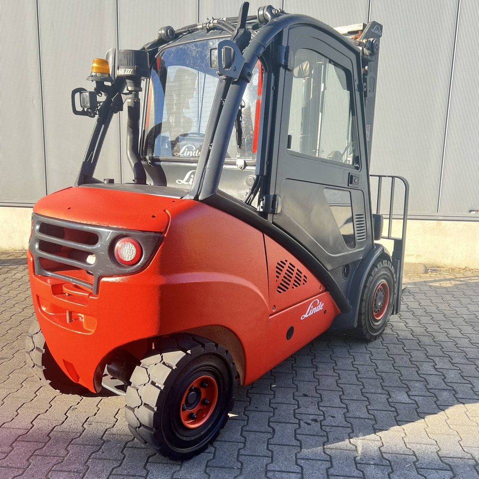 Linde H35D (393) - Dieselový vysokozdvižný vozík: obrázek 2 Linde H35D (393) - Dieselový vysokozdvižný vozík: obrázek 2
