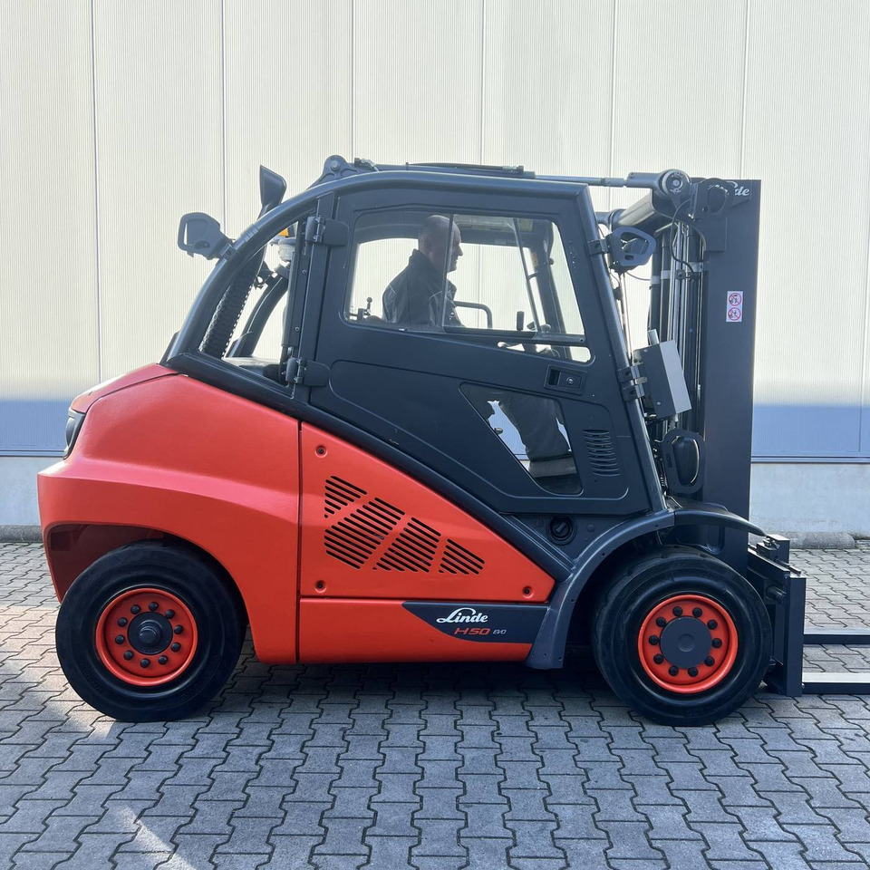 Linde H50D/600 (394-02) LOW - Dieselový vysokozdvižný vozík: obrázek 3 Linde H50D/600 (394-02) LOW - Dieselový vysokozdvižný vozík: obrázek 3