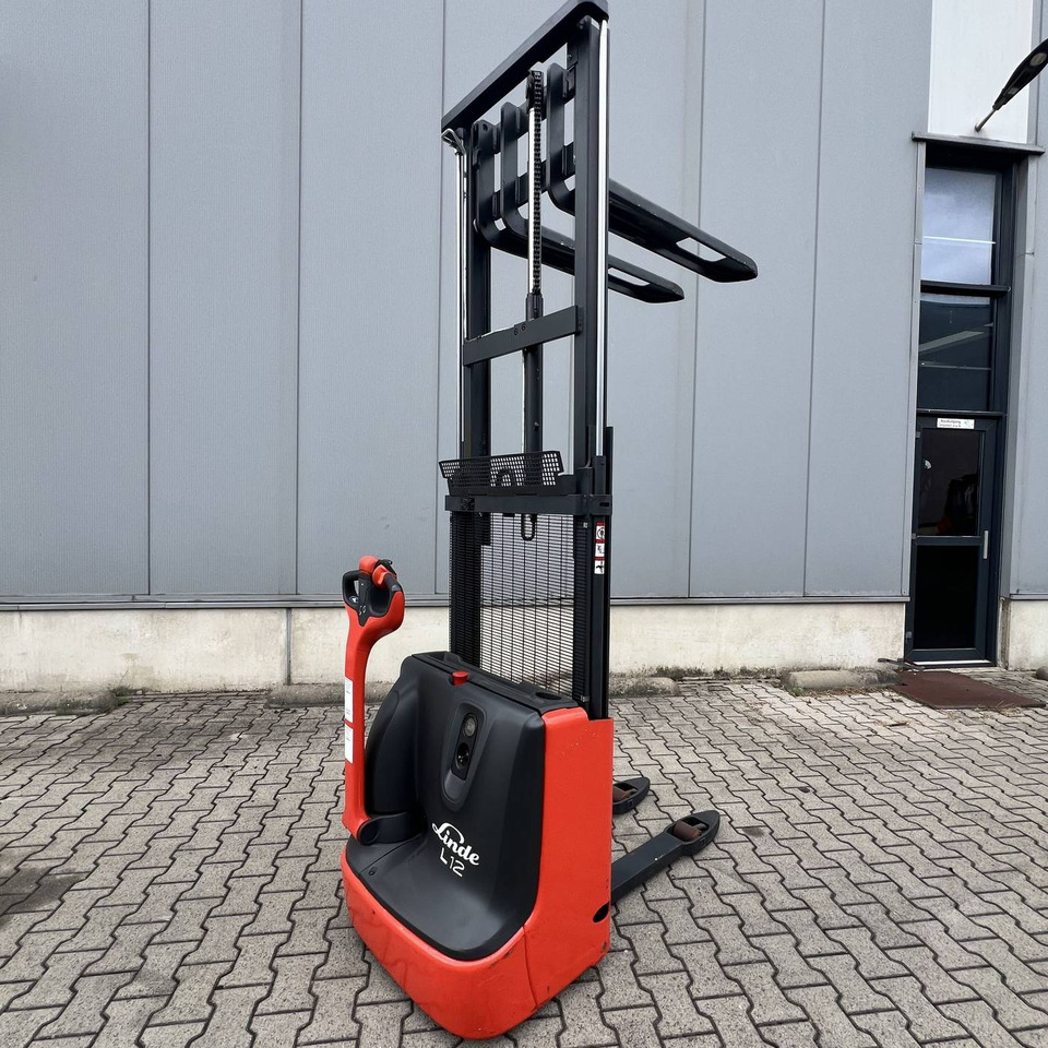 Linde L12 (1172) - Stohovací vozík: obrázek 3 Linde L12 (1172) - Stohovací vozík: obrázek 3
