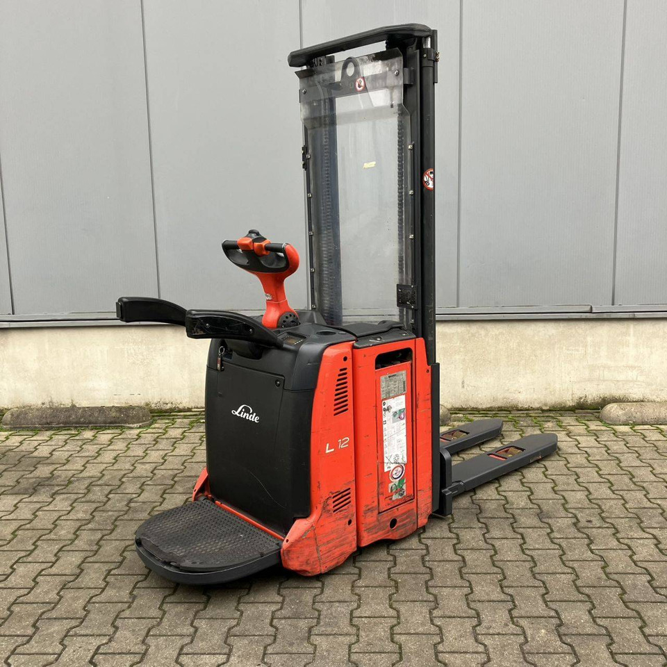 Linde L12AP (133) - Stohovací vozík: obrázek 2 Linde L12AP (133) - Stohovací vozík: obrázek 2