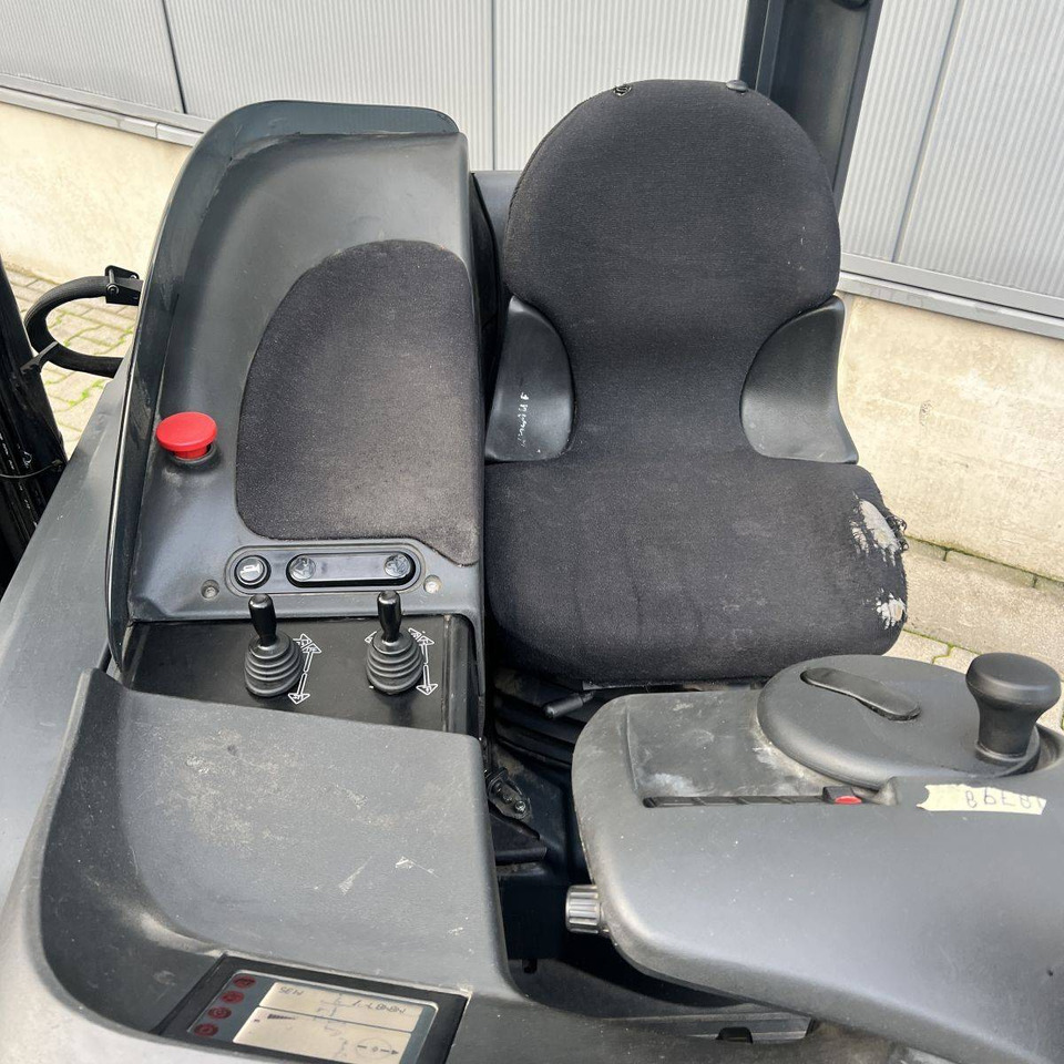 Linde R16SHD-12 - Retrak: obrázek 4 Linde R16SHD-12 - Retrak: obrázek 4