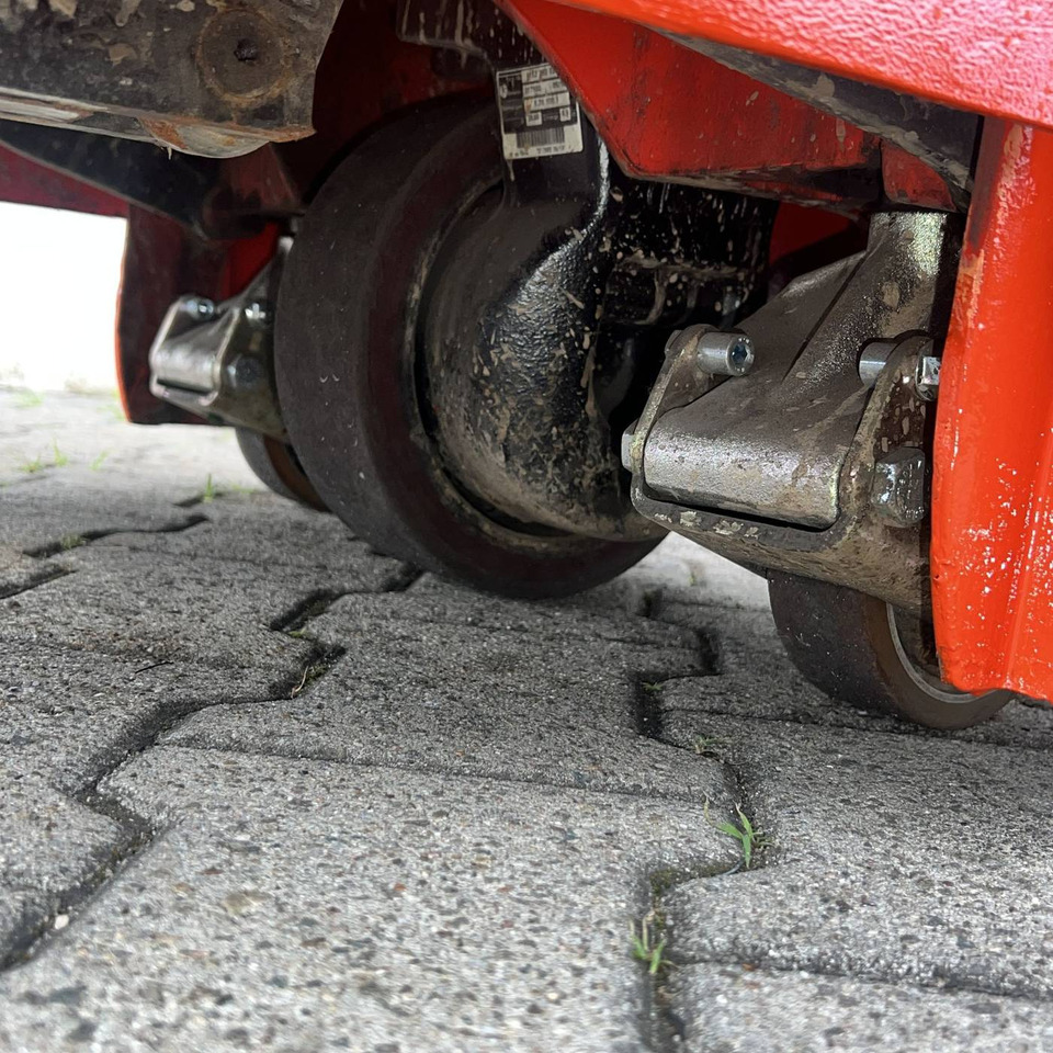 Linde T20 (1152) leasing Linde T20 (1152): obrázek 13 Linde T20 (1152) leasing Linde T20 (1152): obrázek 13