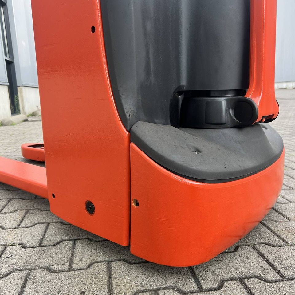 Linde T20 (1152) leasing Linde T20 (1152): obrázek 11 Linde T20 (1152) leasing Linde T20 (1152): obrázek 11