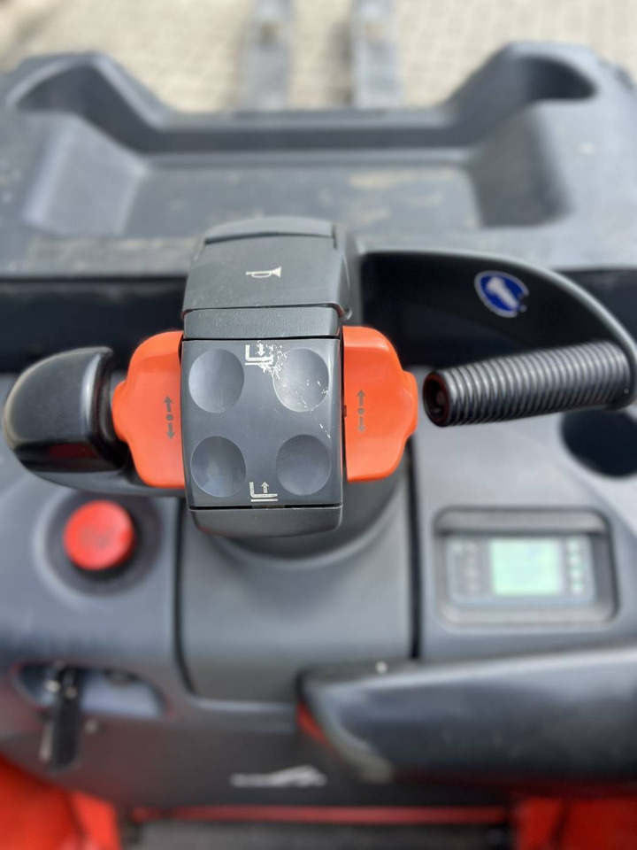 Linde T20SP (131) - Paletový vozík: obrázek 5 Linde T20SP (131) - Paletový vozík: obrázek 5