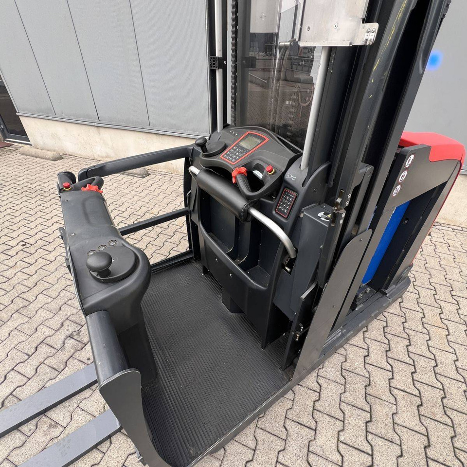 Linde V48 (5213) - Vychystávací vozík: obrázek 3 Linde V48 (5213) - Vychystávací vozík: obrázek 3