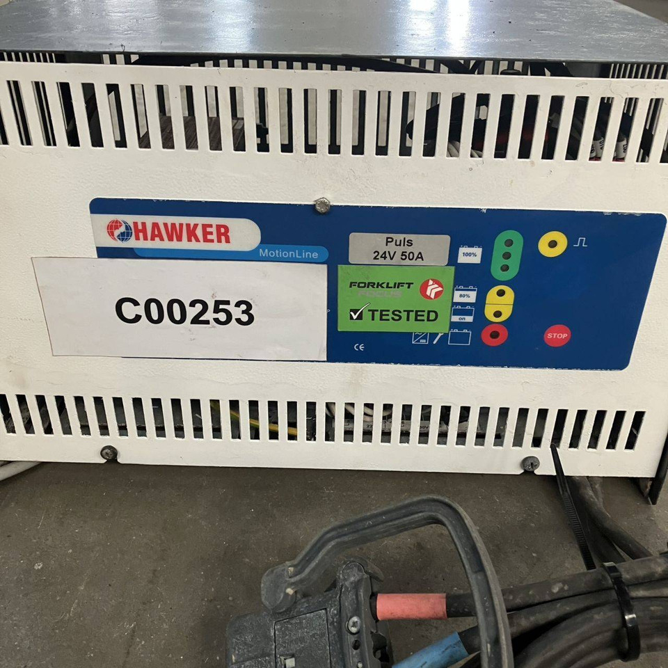 Hawker 24V/50A (2) - Náhradní díly pro Manipulační technika: obrázek 3 Hawker 24V/50A (2) - Náhradní díly pro Manipulační technika: obrázek 3