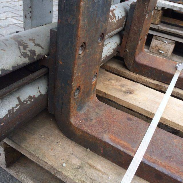 Dürwen UZV25C Fork positioner - Příslušenství: obrázek 4 Dürwen UZV25C Fork positioner - Příslušenství: obrázek 4