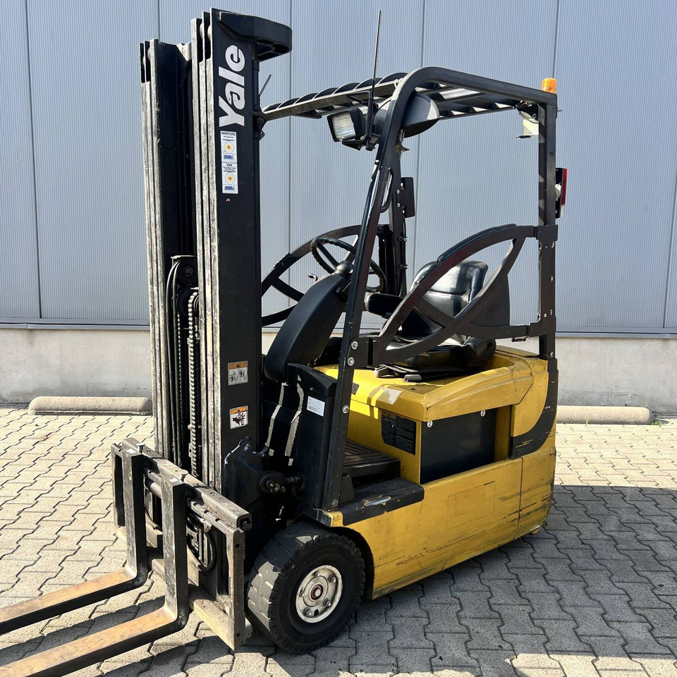 Yale ERP16ATF (SWB) - Elektrický vysokozdvižný vozík: obrázek 1 Yale ERP16ATF (SWB) - Elektrický vysokozdvižný vozík: obrázek 1