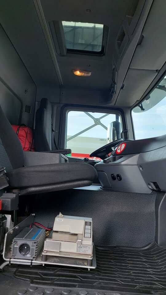 MERCEDES ACTROS - Cisternové vozidlo: obrázek 3 MERCEDES ACTROS - Cisternové vozidlo: obrázek 3