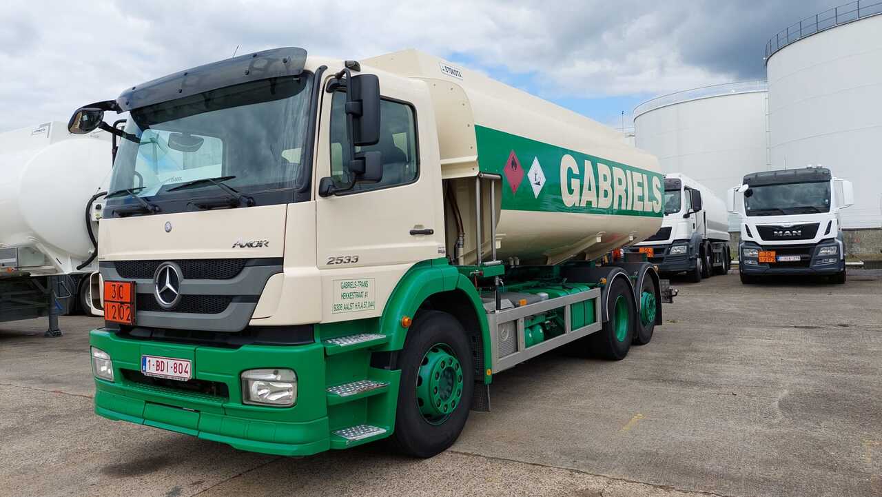 MERCEDES AXOR - Cisternové vozidlo: obrázek 1 MERCEDES AXOR - Cisternové vozidlo: obrázek 1