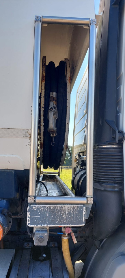 MERCEDES Actros - Cisternové vozidlo: obrázek 3 MERCEDES Actros - Cisternové vozidlo: obrázek 3