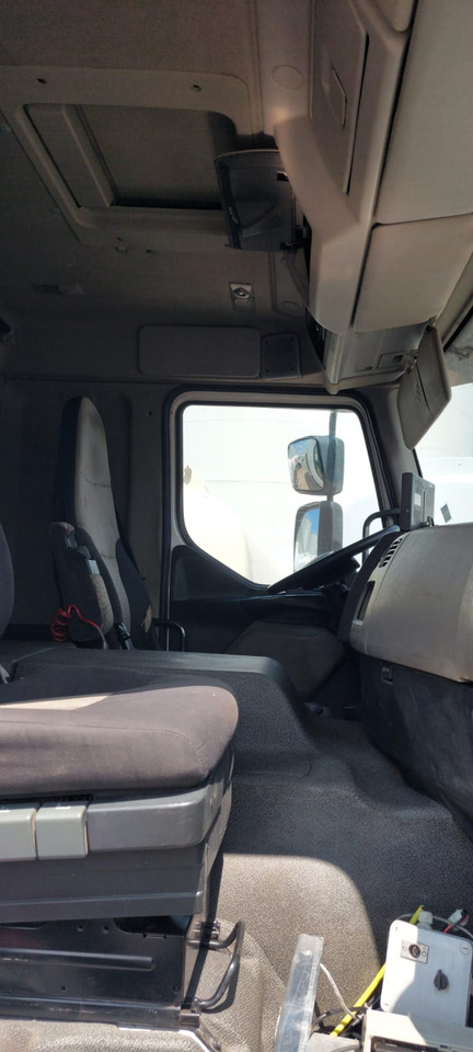 RENAULT - Cisternové vozidlo: obrázek 2 RENAULT - Cisternové vozidlo: obrázek 2