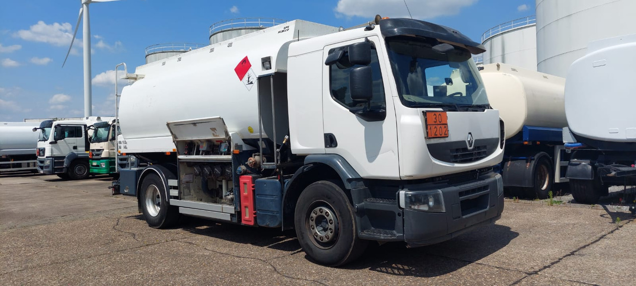 RENAULT - Cisternové vozidlo: obrázek 4 RENAULT - Cisternové vozidlo: obrázek 4