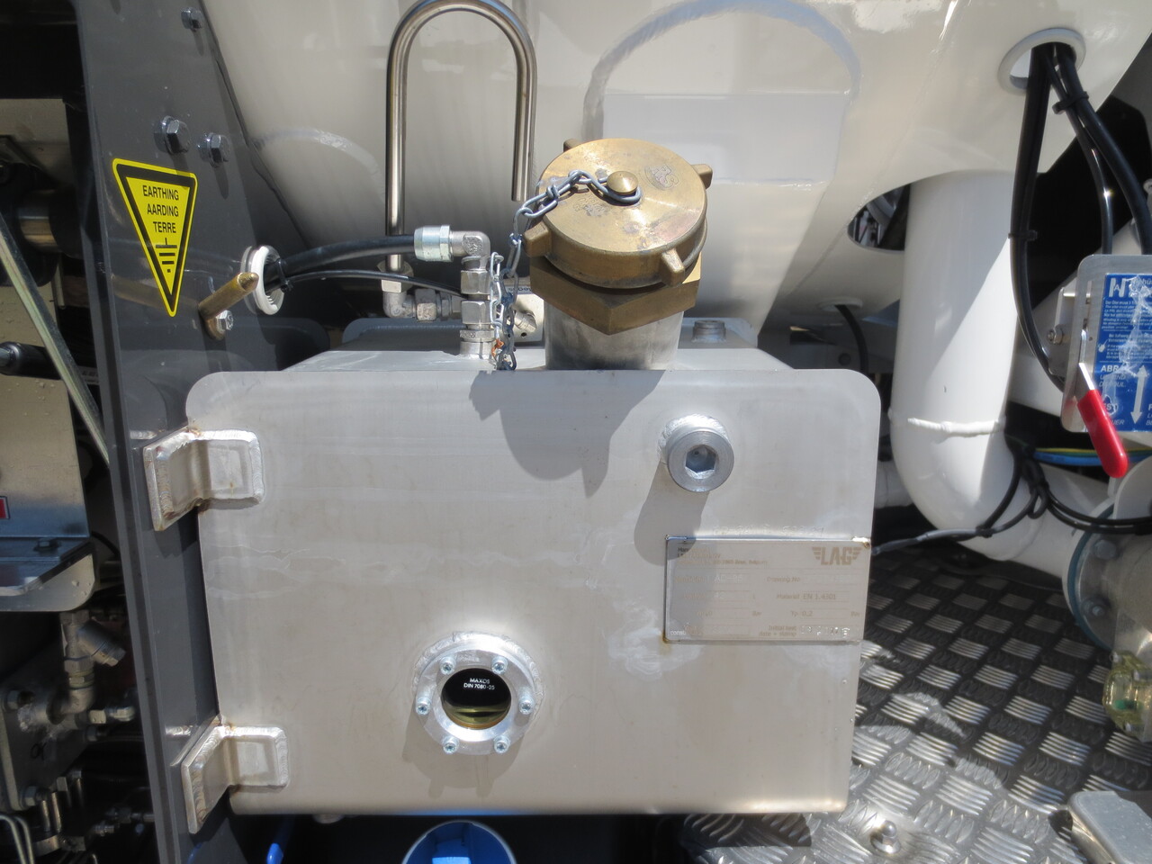 SCANIA G370 - Cisternové vozidlo: obrázek 5 SCANIA G370 - Cisternové vozidlo: obrázek 5