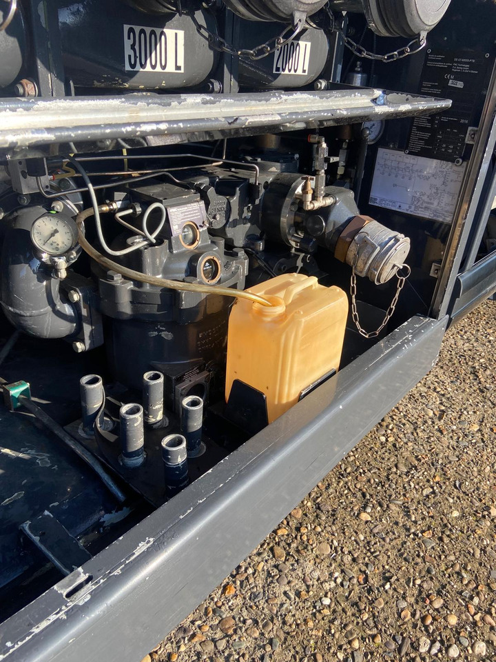 SCANIA P410 - Cisternové vozidlo: obrázek 5 SCANIA P410 - Cisternové vozidlo: obrázek 5