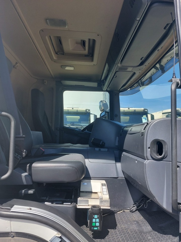 SCANIA PRT - Cisternové vozidlo: obrázek 3 SCANIA PRT - Cisternové vozidlo: obrázek 3