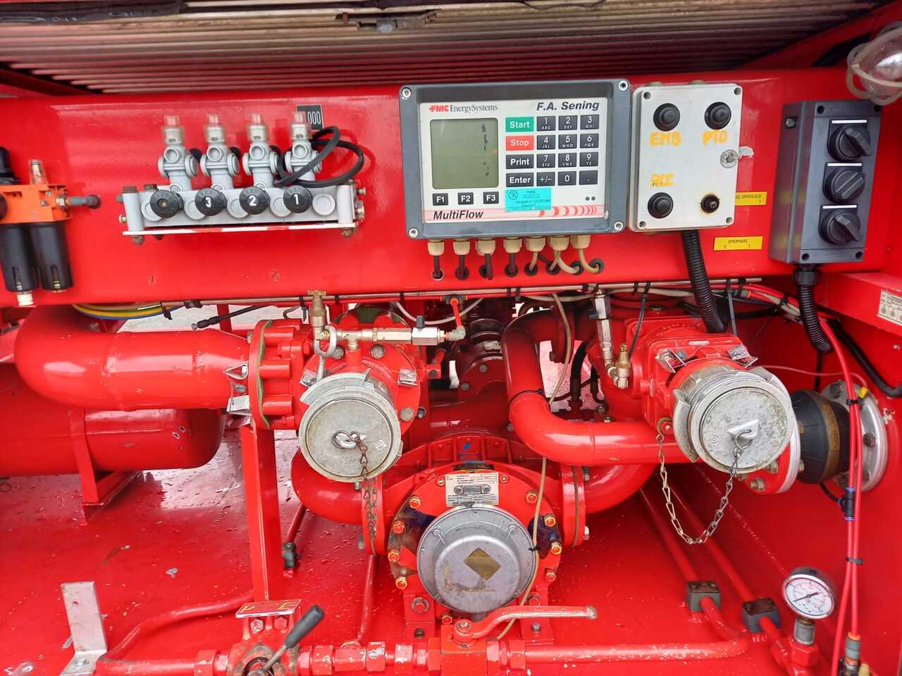 Stokota - Cisternový návěs: obrázek 3 Stokota - Cisternový návěs: obrázek 3