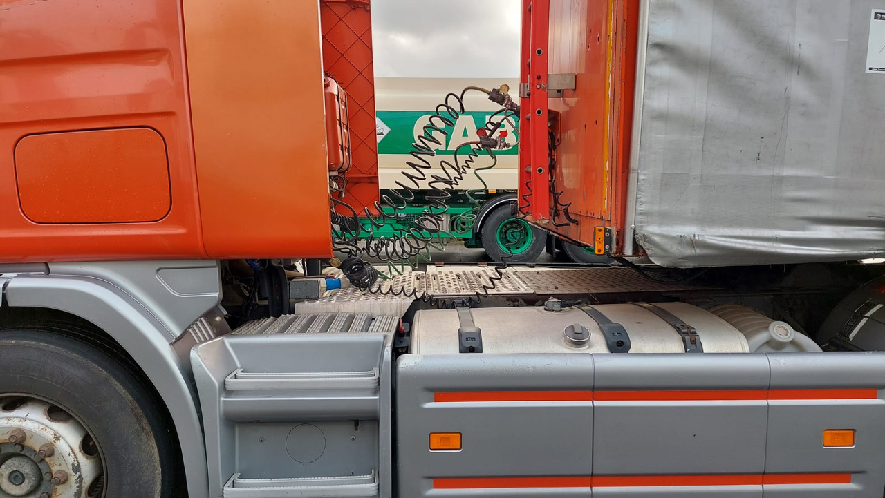 SCANIA - Tahač: obrázek 2 SCANIA - Tahač: obrázek 2