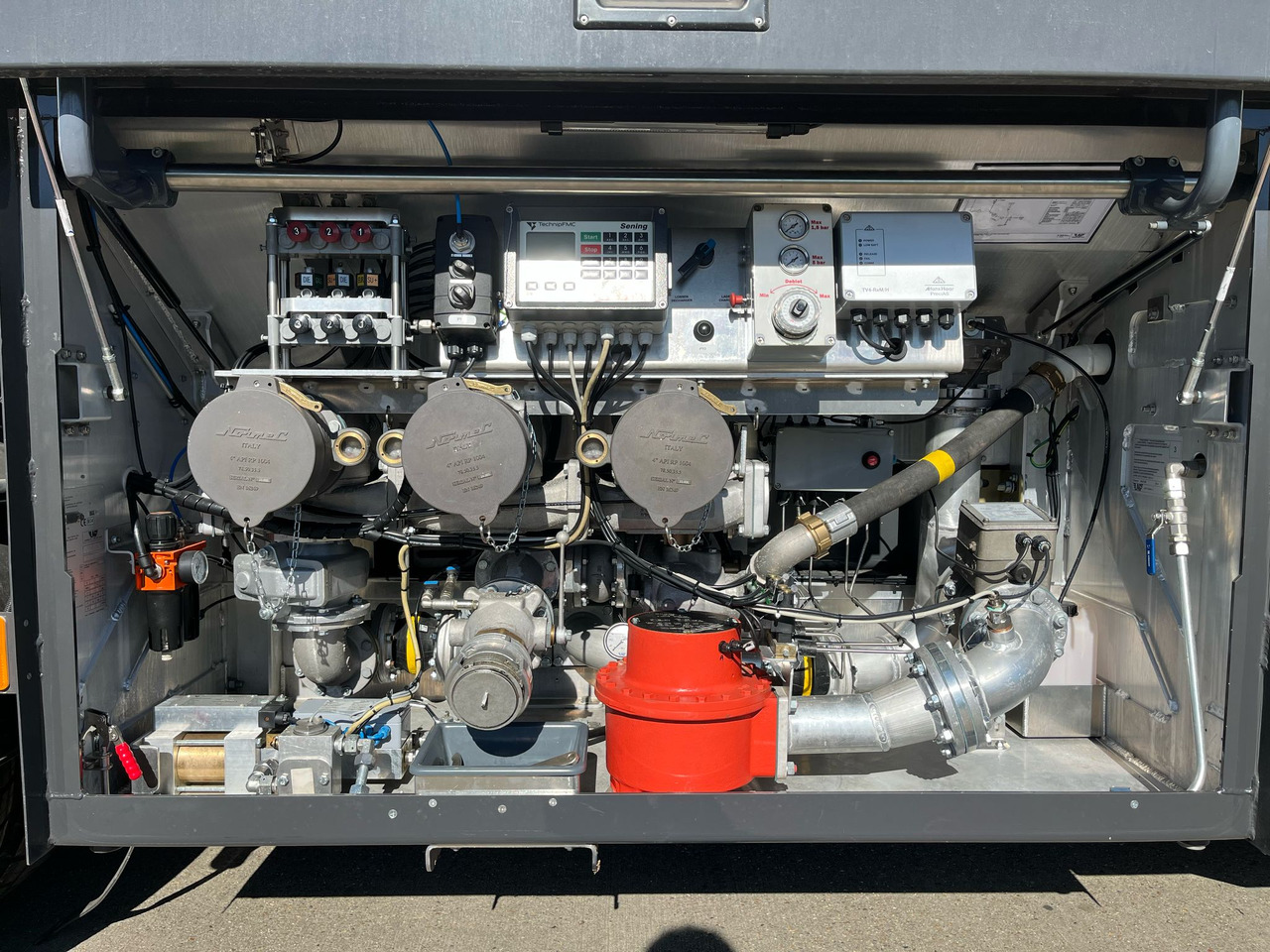 VOLVO FL - Cisternové vozidlo: obrázek 4 VOLVO FL - Cisternové vozidlo: obrázek 4