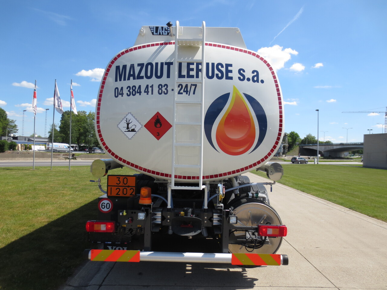 Cisternové vozidlo VOLVO FM: obrázek 10