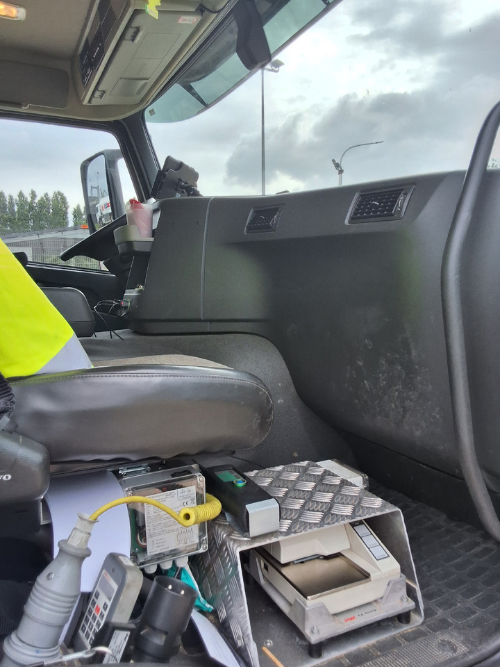 Cisternové vozidlo VOLVO FM: obrázek 6