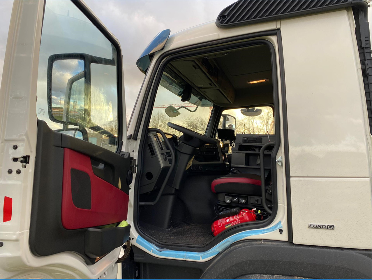 VOLVO FM - Cisternové vozidlo: obrázek 2 VOLVO FM - Cisternové vozidlo: obrázek 2