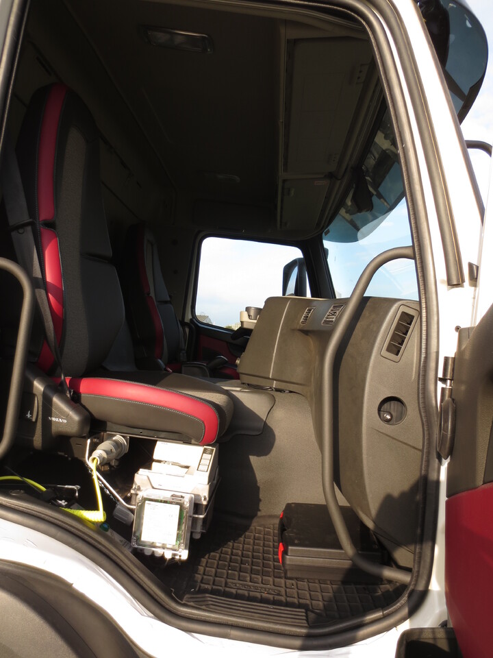 VOLVO FM - Cisternové vozidlo: obrázek 3 VOLVO FM - Cisternové vozidlo: obrázek 3