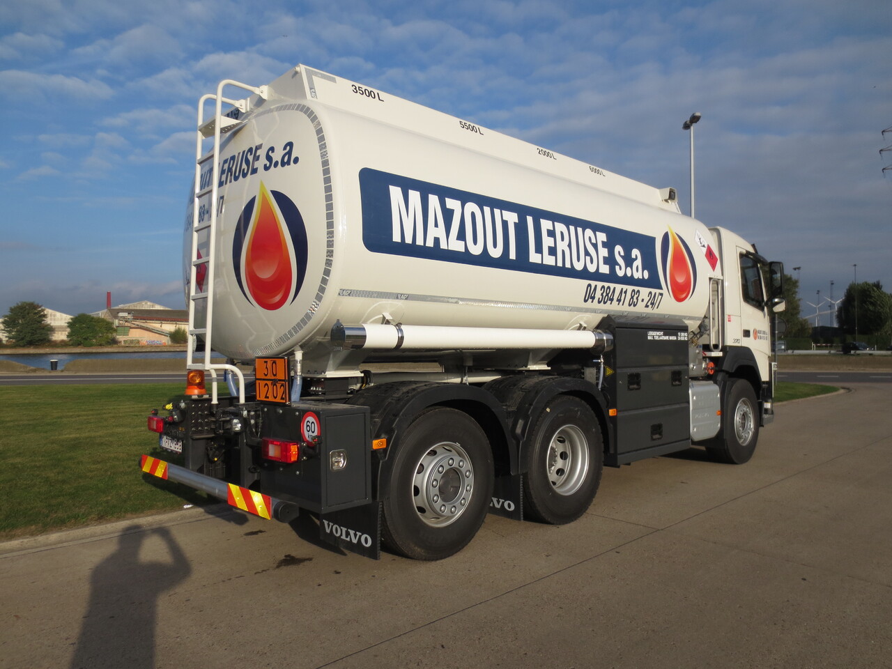 Cisternové vozidlo VOLVO FM: obrázek 7