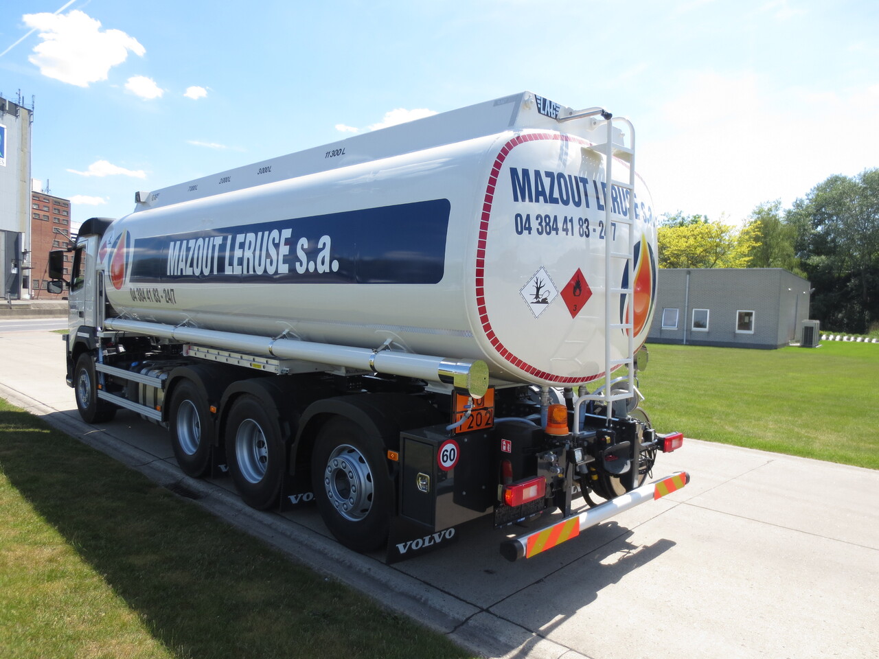 Cisternové vozidlo VOLVO FM: obrázek 11