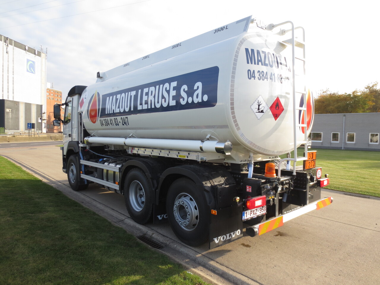 Cisternové vozidlo VOLVO FM: obrázek 9