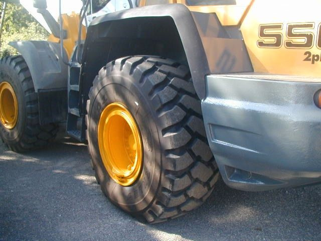 Kolový nakladač Liebherr L556 2plus2: obrázek 10