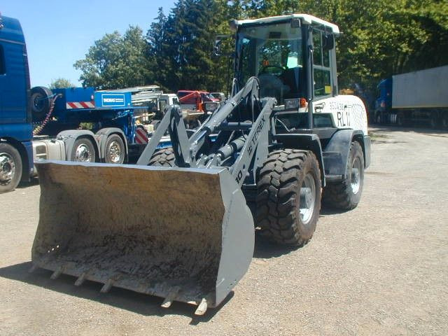 Terex TL 80 - Kolový nakladač: obrázek 4 Terex TL 80 - Kolový nakladač: obrázek 4